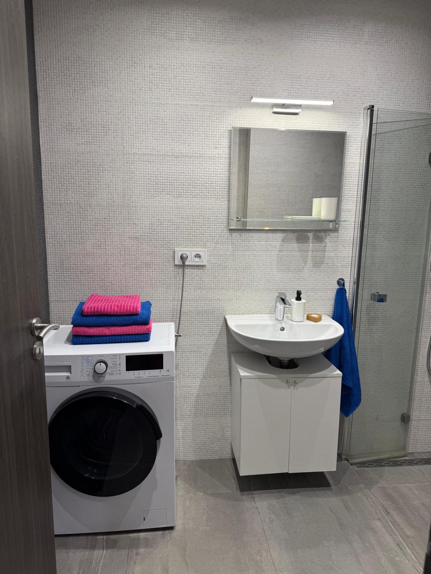 Appartement 72m2 Private Garden Parking Free Prague