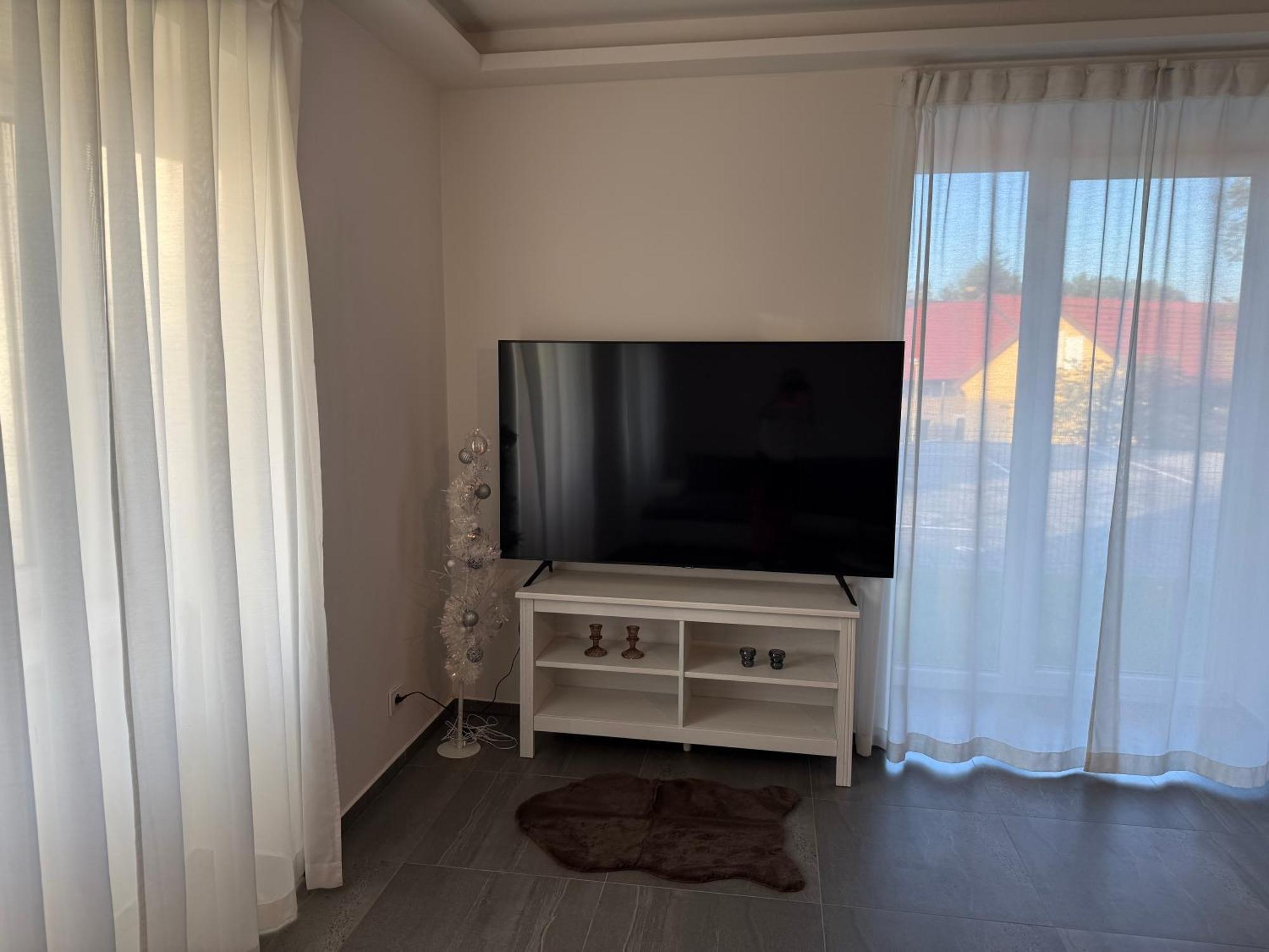 Appartement 72m2 Private Garden Parking Free *